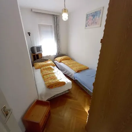 In 18766 Apartment *